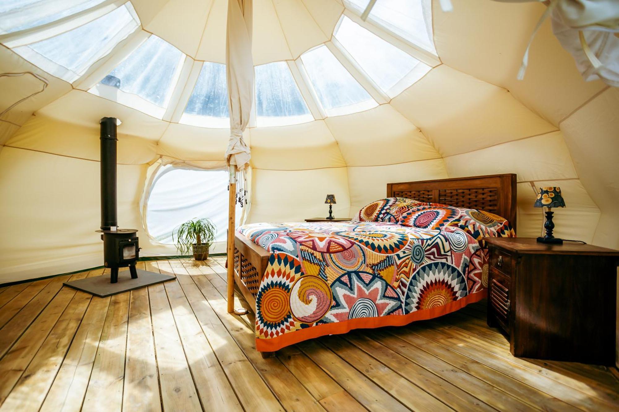 Luxury Glamping Retreat In Battle Villa Bagian luar foto